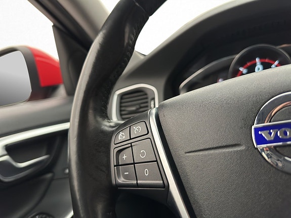 Volvo V60 15 of 30
