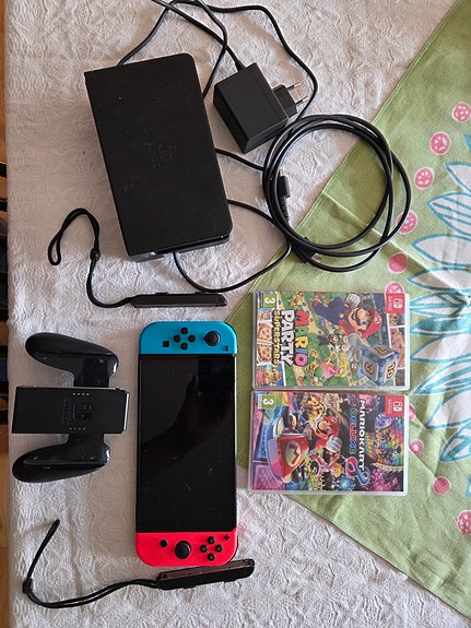 Nintendo Switch Oled säljes