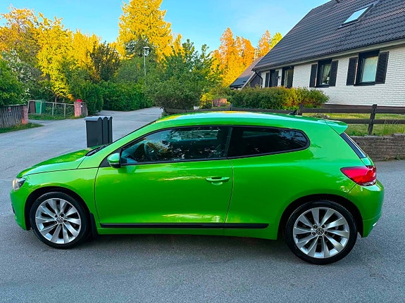 Volkswagen Scirocco 2 of 12