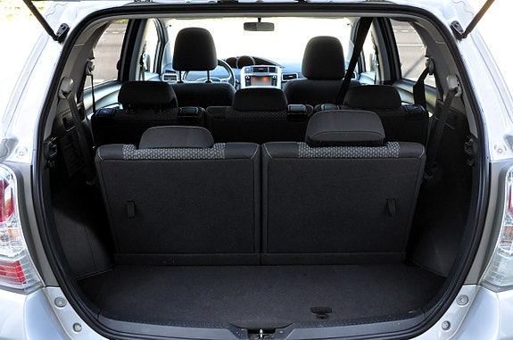 Toyota Verso 12 of 16