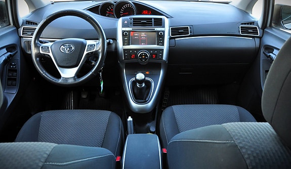Toyota Verso 8 of 16
