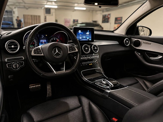Mercedes-Benz GLC220 d 6 of 7
