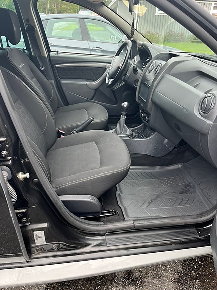 Dacia Duster 8 of 10