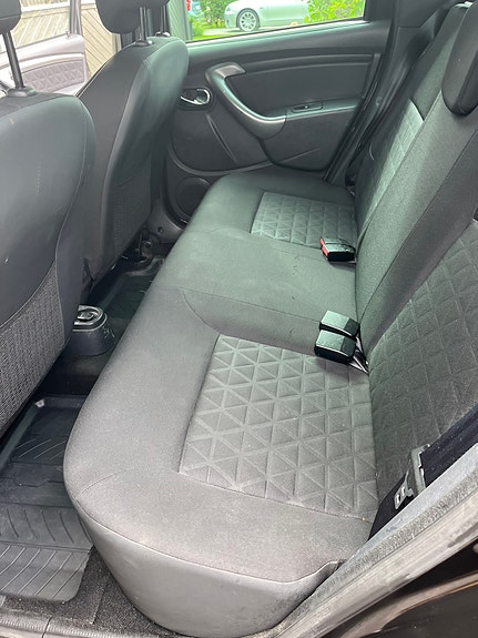 Dacia Duster 7 of 10