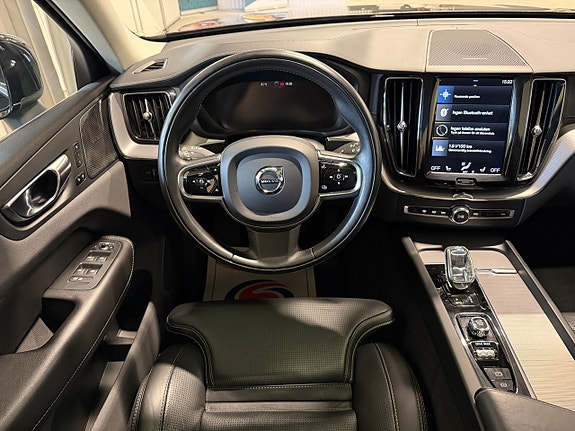 Volvo XC60 19 of 28