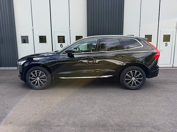 Volvo XC60 8 of 28