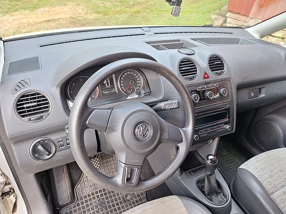 Volkswagen Caddy Maxi 5 of 5