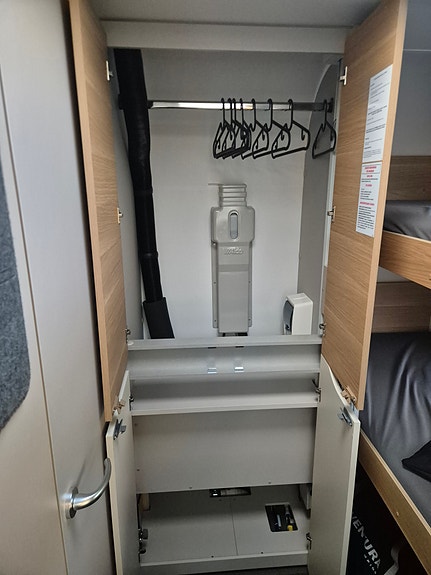Adria Adora 573 PT 17 of 26