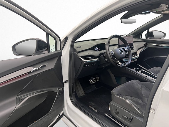Skoda Enyaq 12 of 30