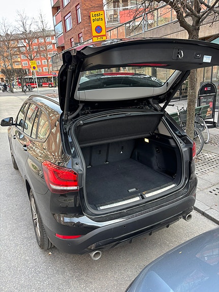 BMW X1 4 of 5