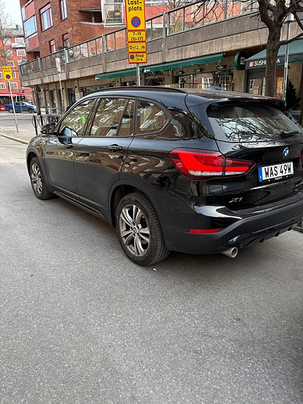 BMW X1 3 of 5