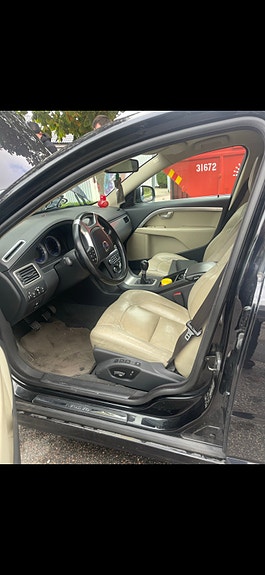 Volvo V70 18 of 18