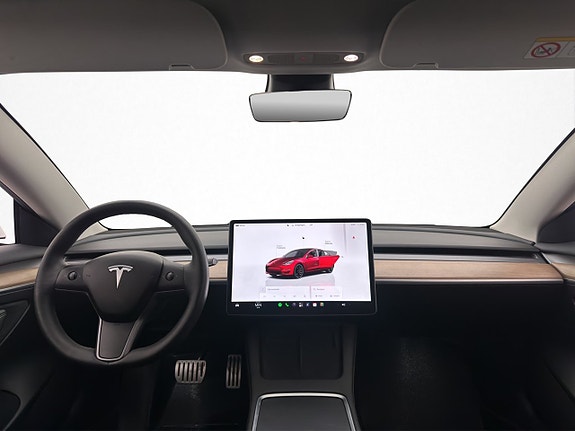 Tesla Model 3 13 of 30