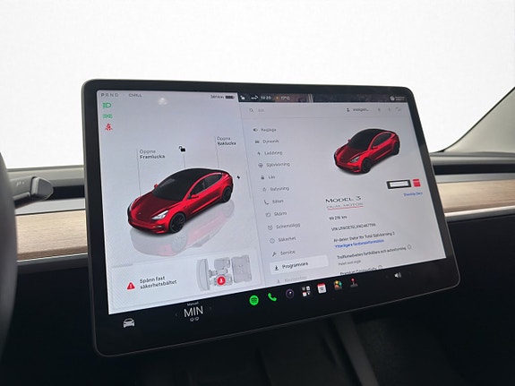 Tesla Model 3 24 of 30