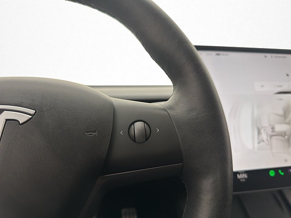 Tesla Model 3 16 of 30