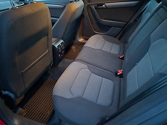 Volkswagen Passat 8 of 8