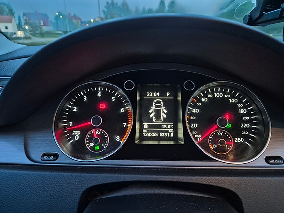 Volkswagen Passat 6 of 8