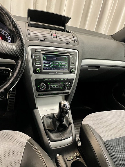 Skoda Octavia 11 of 21