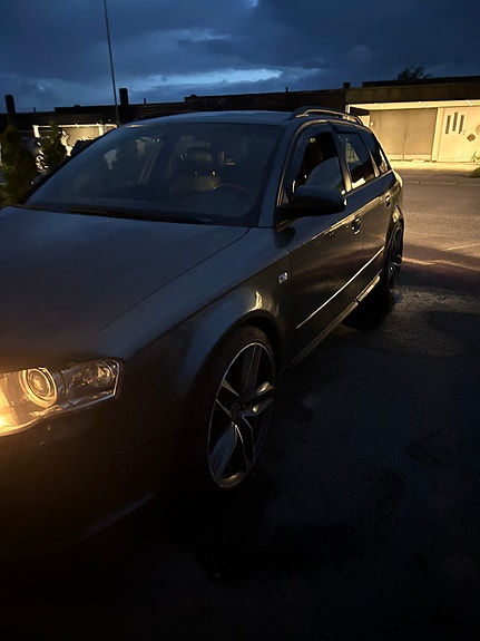 Audi A4 3 of 8