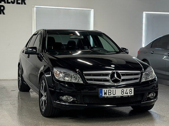 Mercedes-Benz C220 4 of 25