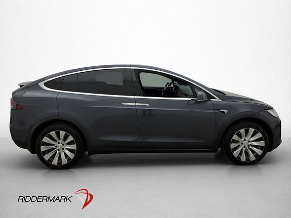 Tesla Model X 9 of 30