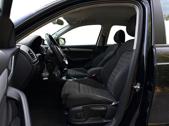 Audi Q3 10 of 23