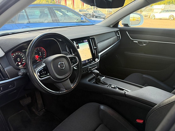 Volvo V90 Cross Country 8 of 19