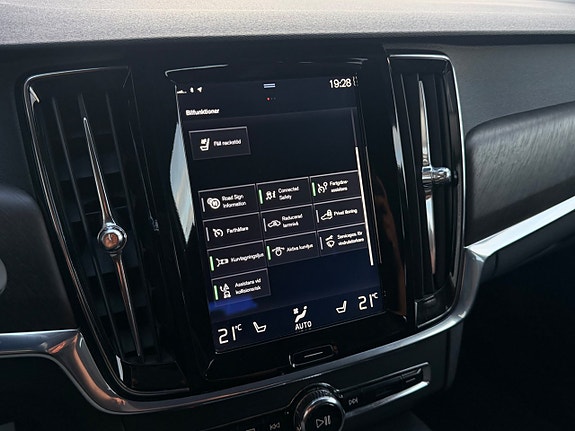 Volvo V90 Cross Country 18 of 19