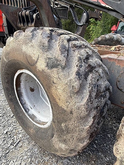 Valmet 890 16 of 24