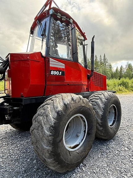 Valmet 890 4 of 24