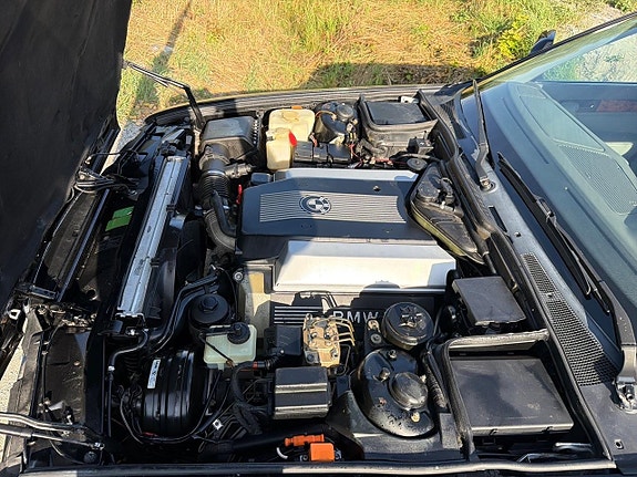 BMW 740i 22 of 22