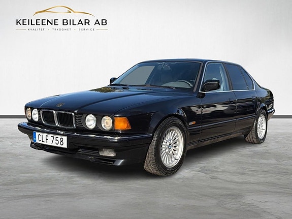 BMW 740i 5 of 22