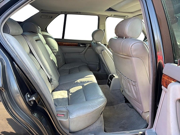BMW 740i 11 of 22