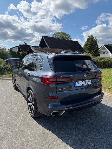 BMW X5 3 of 9