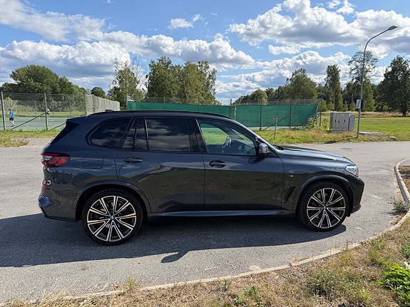 BMW X5 4 of 9