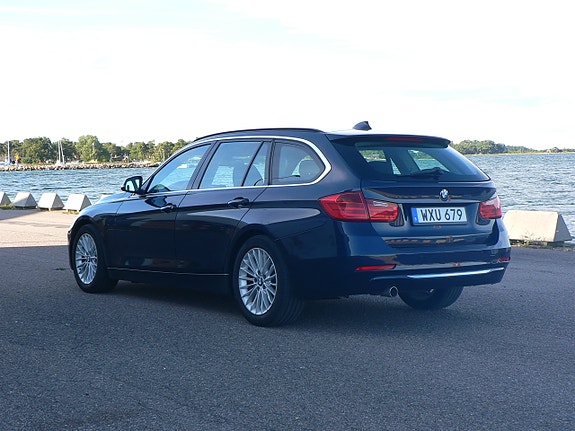 BMW 318d 5 of 12