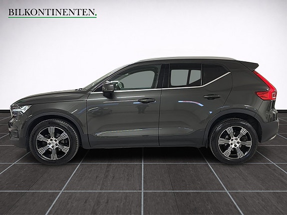 Volvo XC40 7 of 20