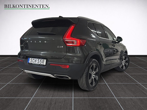 Volvo XC40 3 of 20