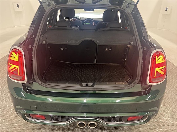 MINI Cooper S 6 of 6