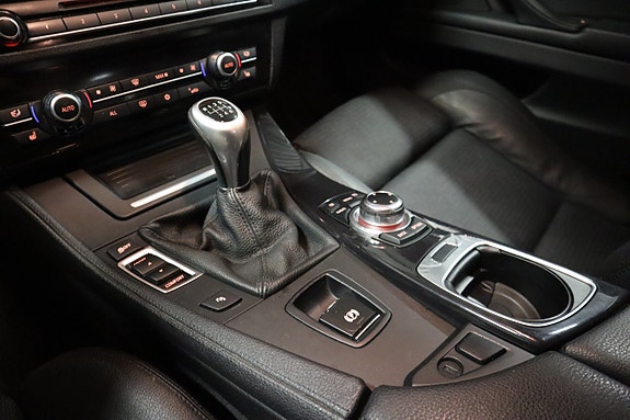BMW 520d 9 of 18