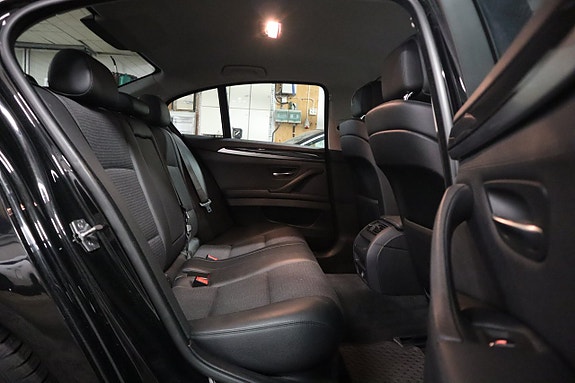 BMW 520d 14 of 18