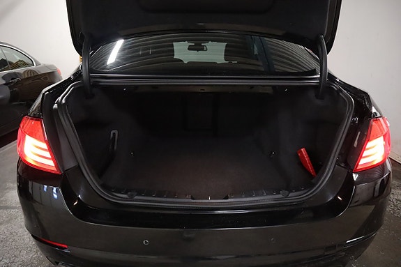 BMW 520d 15 of 18
