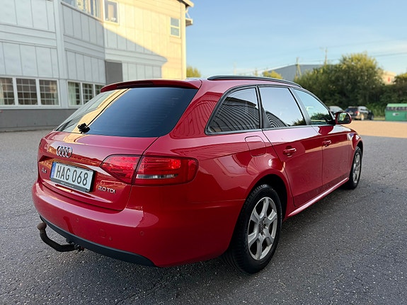 Audi A4 3 of 14