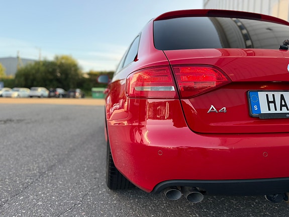 Audi A4 6 of 14