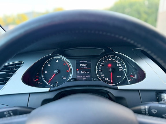 Audi A4 14 of 14