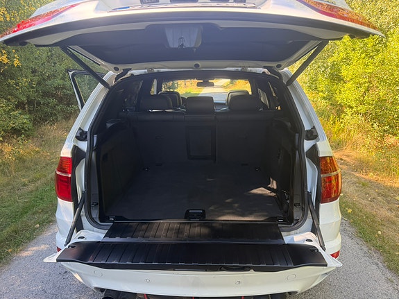 BMW X5 M 11 of 11
