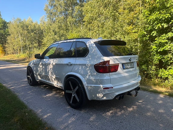 BMW X5 M 2 of 11