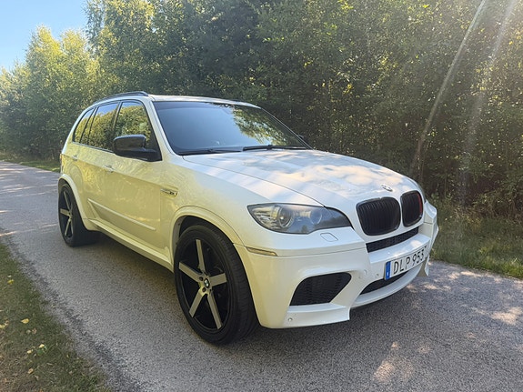 BMW X5 M 4 of 11