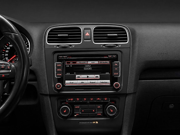 Volkswagen Golf I 11 of 16