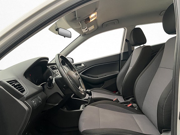 Hyundai i20 11 of 26